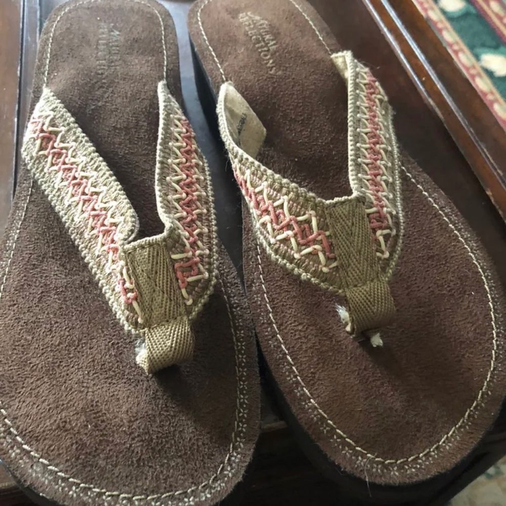 Natural Reflections Sandals size 9 never worn from Bass Pro